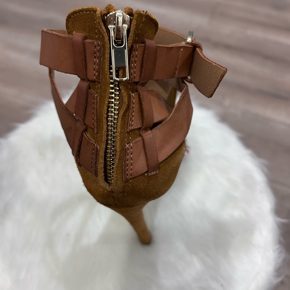 🎉PRICE ⬇️ ZIGISOHO • Cognac Leather High Heel Sandal • sz 6.5 - Picture 7 of 8